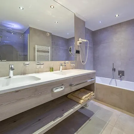 Hotel Schoepf - Mountain Hideaway 3*