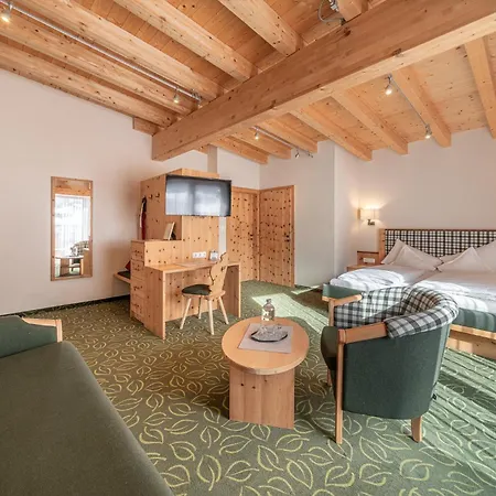 Hotel Schoepf - Mountain Hideaway Längenfeld