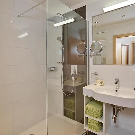 Hotel Schoepf 3*